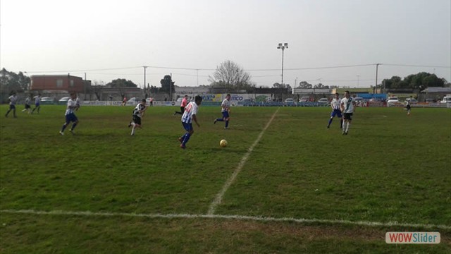 Uruguayo 3-1 Wanderers