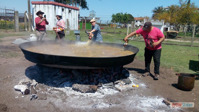 Paella solidaria en la Reserva de Fauna